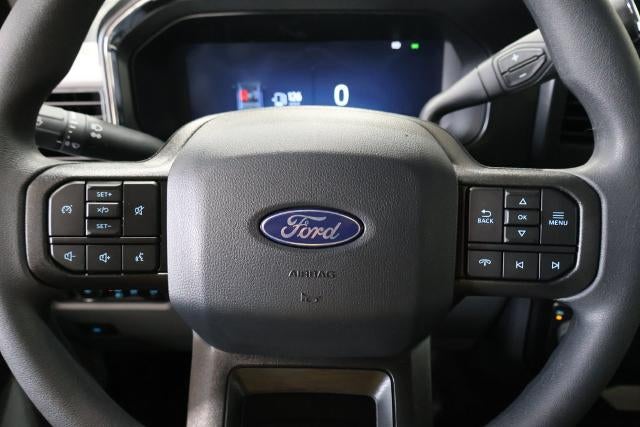 2027 Ford Super Duty F-350 DRW XLT