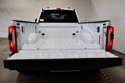 2027 Ford Super Duty F-350 DRW XLT