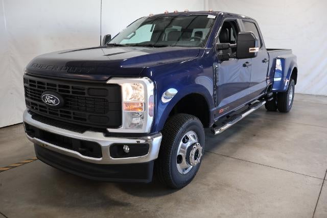 2027 Ford Super Duty F-350 DRW XL