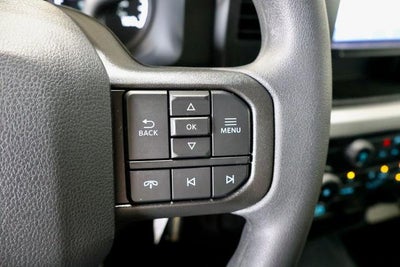 2027 Ford Super Duty F-350 DRW XLT