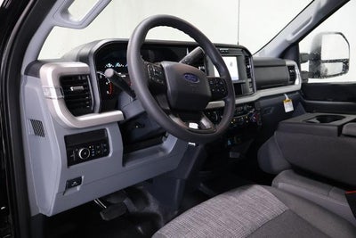 2027 Ford Super Duty F-350 DRW XLT