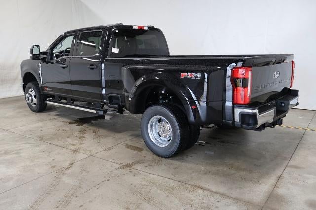 2027 Ford Super Duty F-350 DRW XLT
