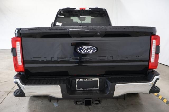 2027 Ford Super Duty F-350 DRW XLT