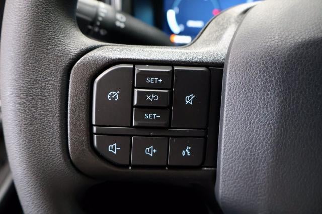 2027 Ford Super Duty F-350 DRW XLT
