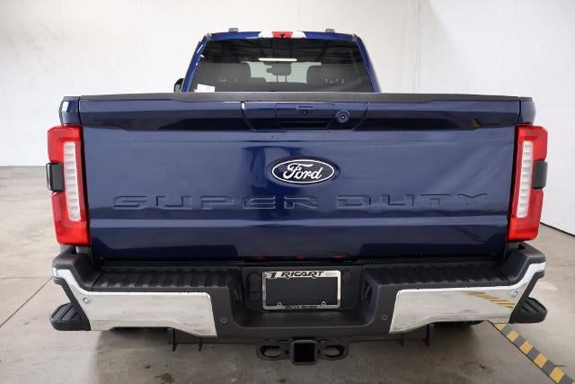 2027 Ford Super Duty F-350 DRW XLT