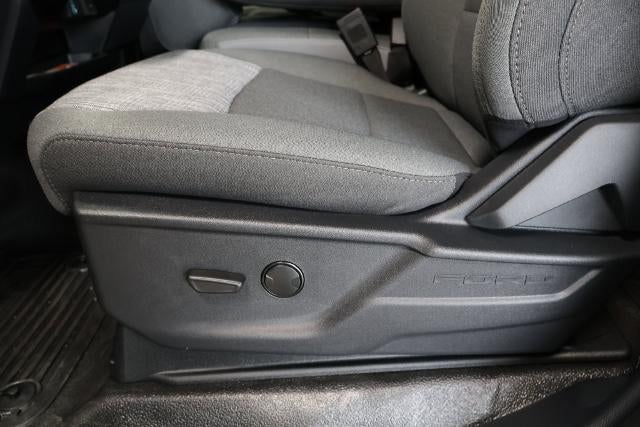 2027 Ford Super Duty F-350 DRW XLT