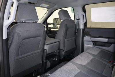 2027 Ford Super Duty F-350 DRW XLT