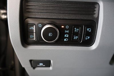 2027 Ford Super Duty F-350 DRW XLT