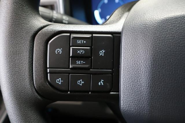 2027 Ford Super Duty F-350 DRW XLT