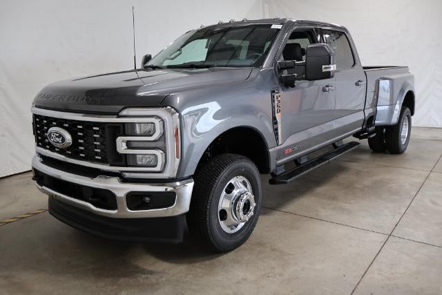 2027 Ford Super Duty F-350 DRW XLT