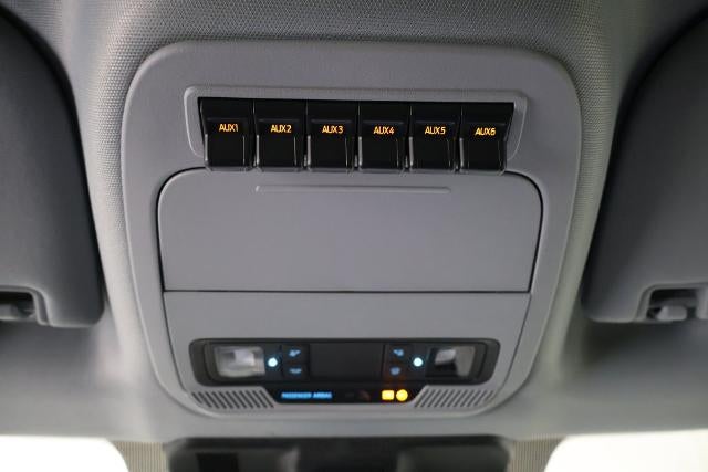 2027 Ford Super Duty F-350 DRW XLT