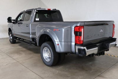 2027 Ford Super Duty F-350 DRW XLT