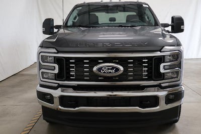 2027 Ford Super Duty F-350 DRW XLT