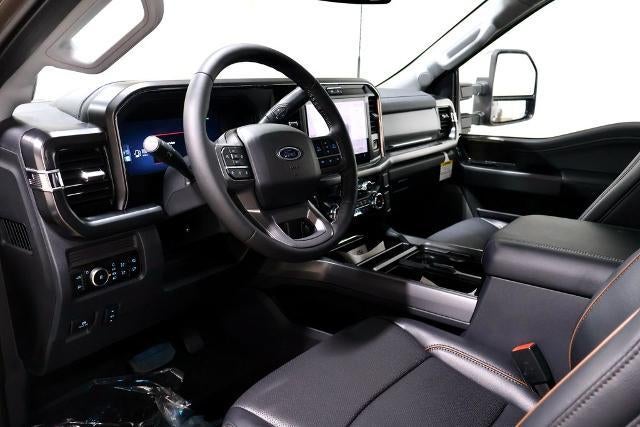 2026 Ford Super Duty F-350 DRW Lariat
