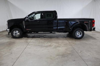2027 Ford Super Duty F-350 DRW XLT