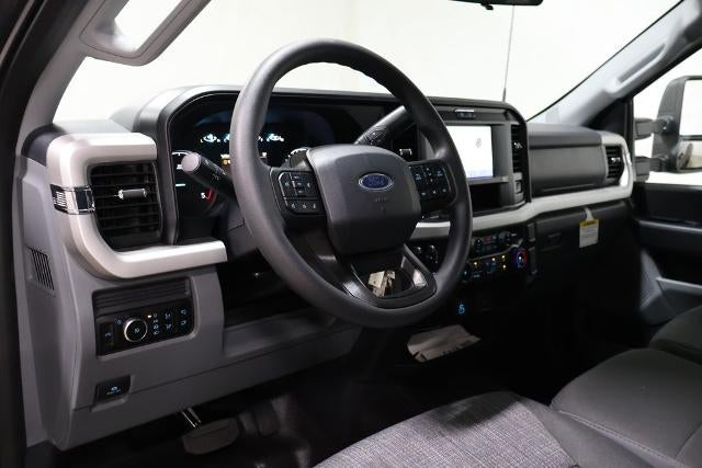 2026 Ford Super Duty F-350 DRW XLT
