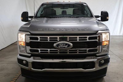 2027 Ford Super Duty F-350 DRW XLT