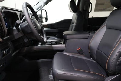 2026 Ford Super Duty F-350 DRW Lariat