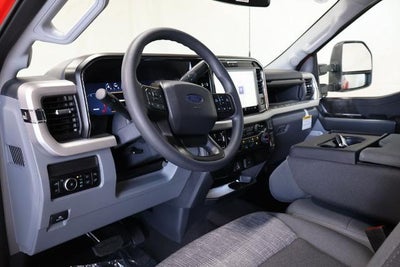 2027 Ford Super Duty F-350 DRW XLT
