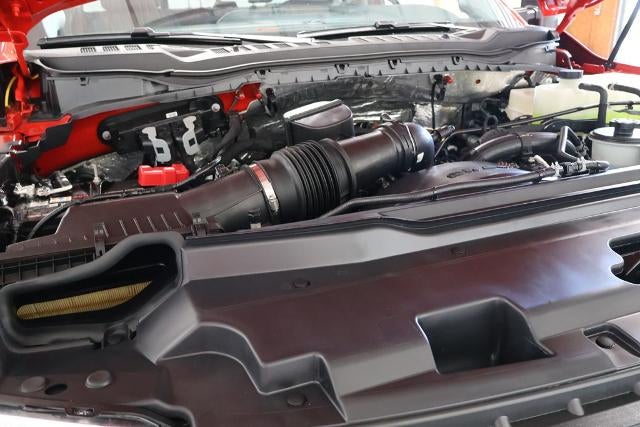 2027 Ford Super Duty F-350 DRW XLT