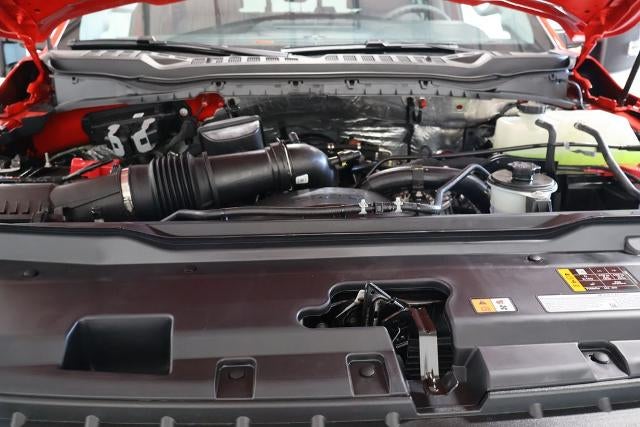 2027 Ford Super Duty F-350 DRW XLT