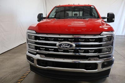 2027 Ford Super Duty F-350 DRW XLT