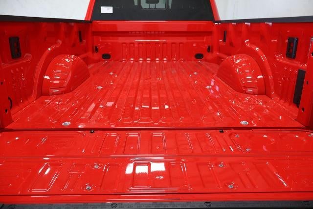 2027 Ford Super Duty F-350 DRW XLT