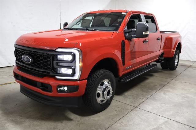 2026 Ford Super Duty F-350 DRW XL