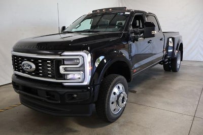 2027 Ford Super Duty F-450 DRW Platinum