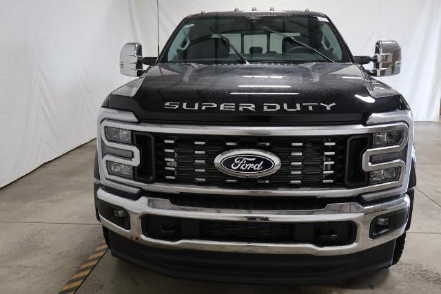 2027 Ford Super Duty F-450 DRW XLT