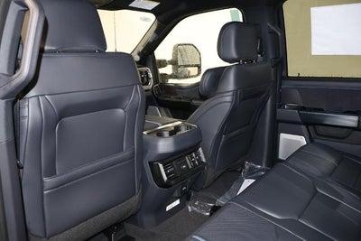 2026 Ford Super Duty F-450 DRW Platinum
