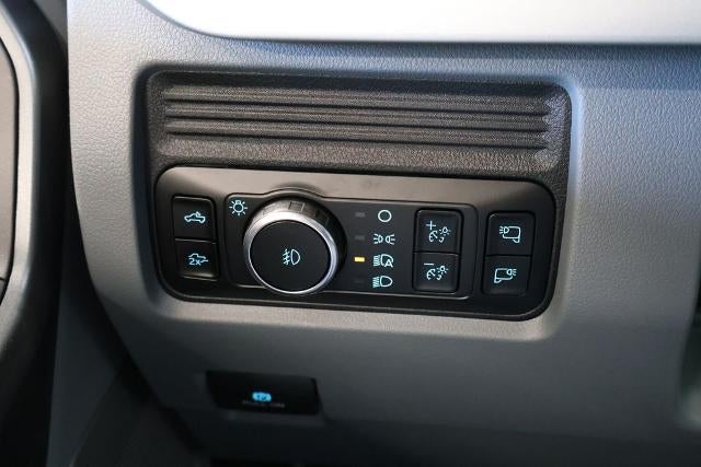 2027 Ford Super Duty F-450 DRW XLT