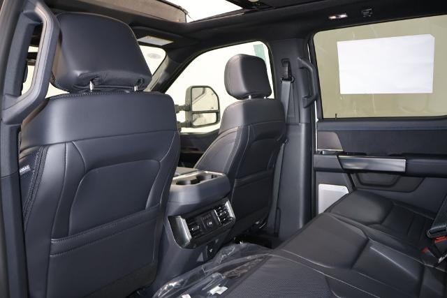 2027 Ford Super Duty F-450 DRW Platinum