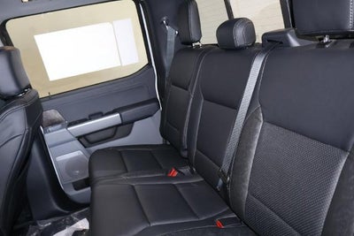 2027 Ford Super Duty F-450 DRW XLT