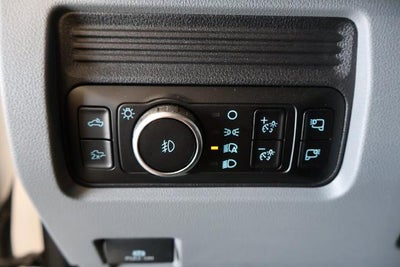 2027 Ford Super Duty F-450 DRW XLT