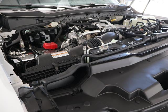 2027 Ford Super Duty F-450 DRW XLT