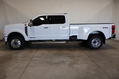 2027 Ford Super Duty F-450 DRW XLT
