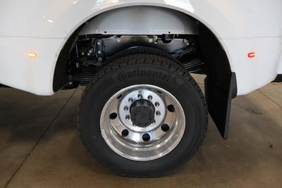 2027 Ford Super Duty F-450 DRW XLT