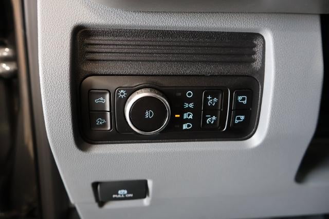 2027 Ford Super Duty F-450 DRW XLT