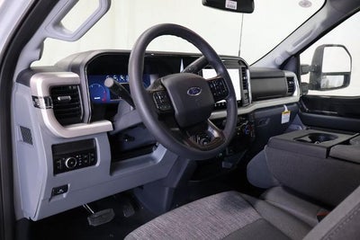 2026 Ford Super Duty F-450 DRW XLT