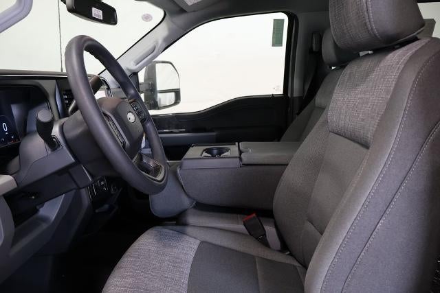 2026 Ford Super Duty F-450 DRW XLT