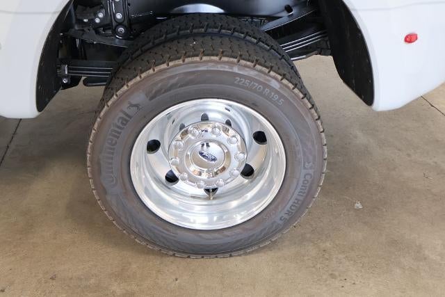 2026 Ford Super Duty F-450 DRW XLT