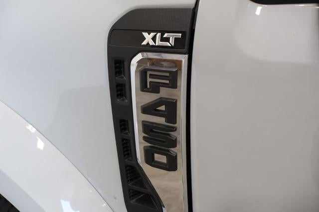 2026 Ford Super Duty F-450 DRW XLT
