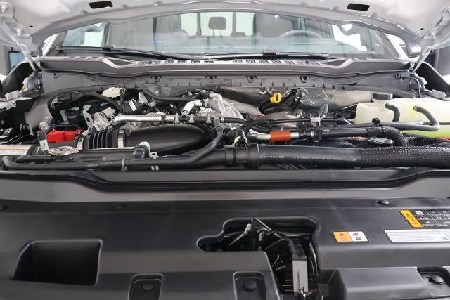 2027 Ford Super Duty F-450 DRW Platinum