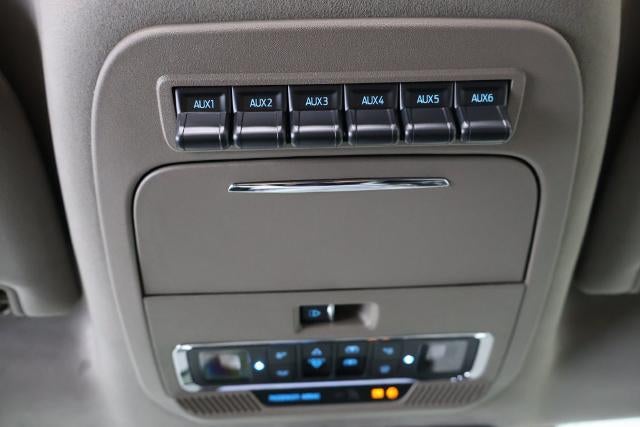 2027 Ford Super Duty F-450 DRW Platinum