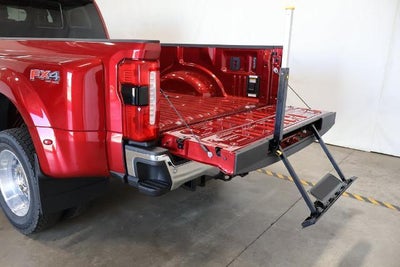 2027 Ford Super Duty F-450 DRW XLT