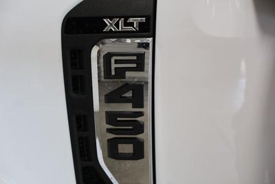 2027 Ford Super Duty F-450 DRW XLT