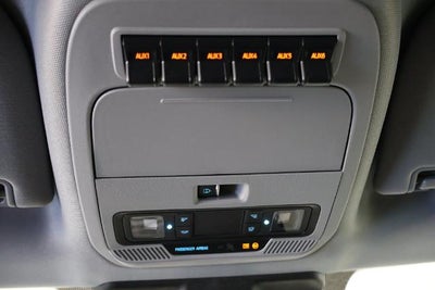 2027 Ford Super Duty F-450 DRW XLT