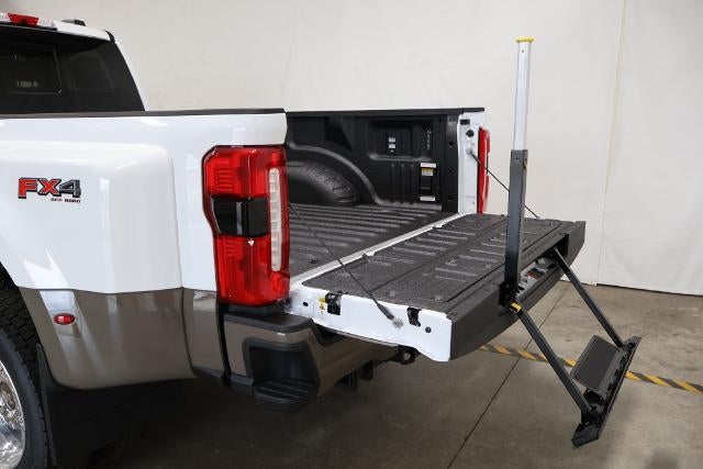 2027 Ford Super Duty F-450 DRW King Ranch