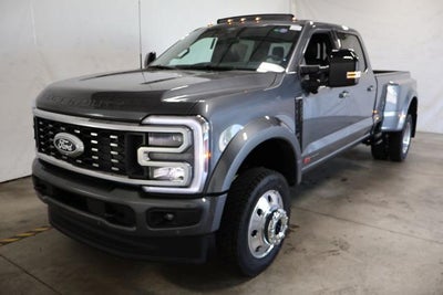 2027 Ford Super Duty F-450 DRW Platinum
